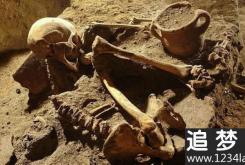 考古学家在伊朗发现了一个地下城市